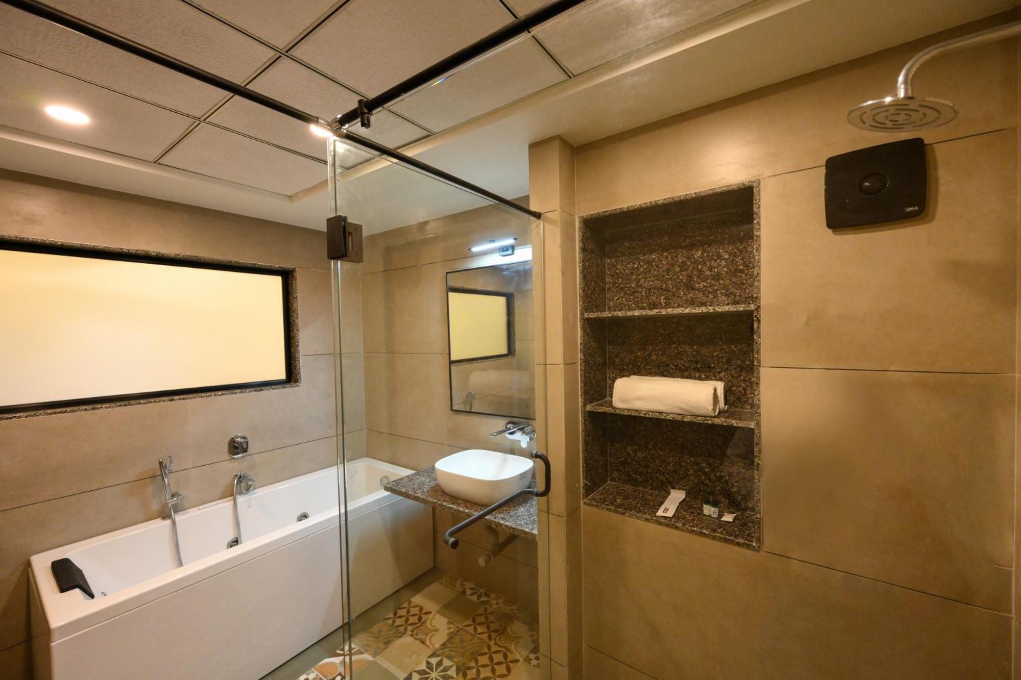 E&G Green Courts Resort At Koroli Hill Station Nashik Εξωτερικό φωτογραφία